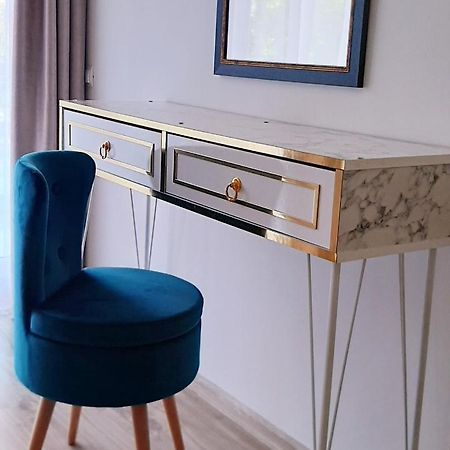 Eral Apartment Mamaia Ngoại thất bức ảnh